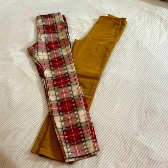 H&M leggings
2 pairs - Picture 1 of 1